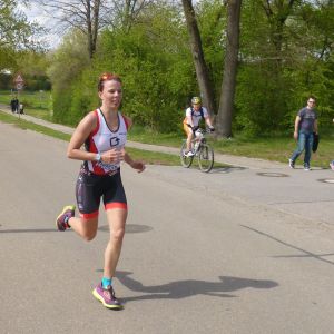 angela-kuehnlein-hilpoltsteiner-duathlon-2015-